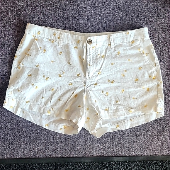 Old Navy gold palm tree shorts - Picture 2 of 5